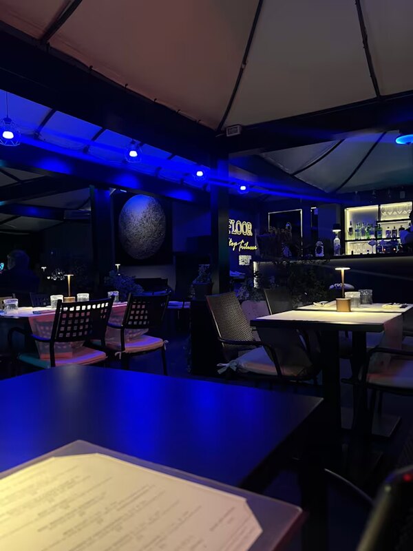 Atmosfera notturna al rooftop