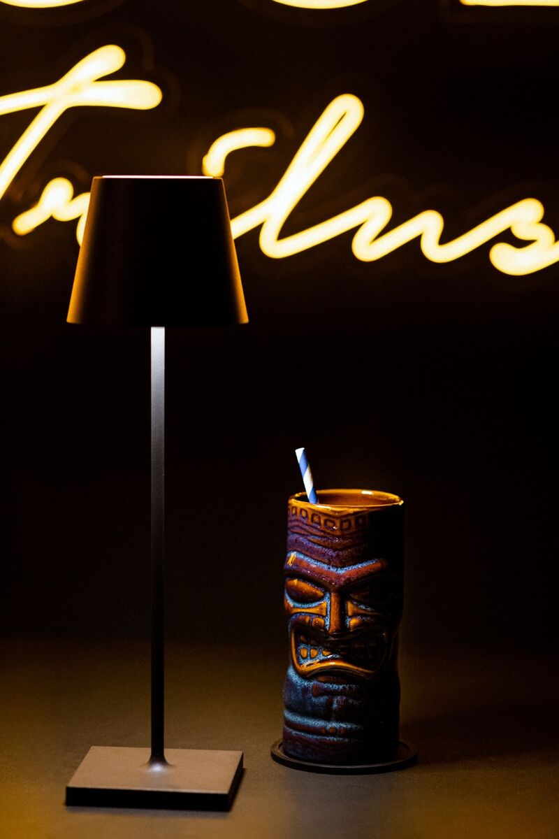 Tiki cup signature
